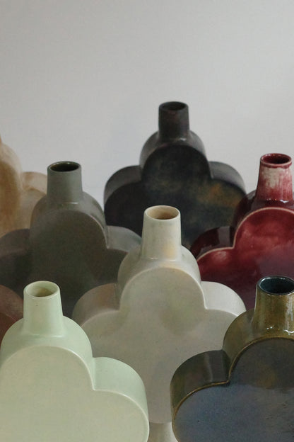05 Kibble Vase - M