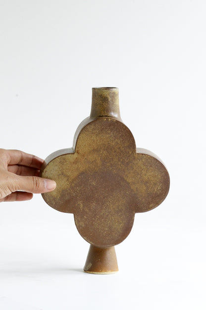 01 Kibble Vase - M