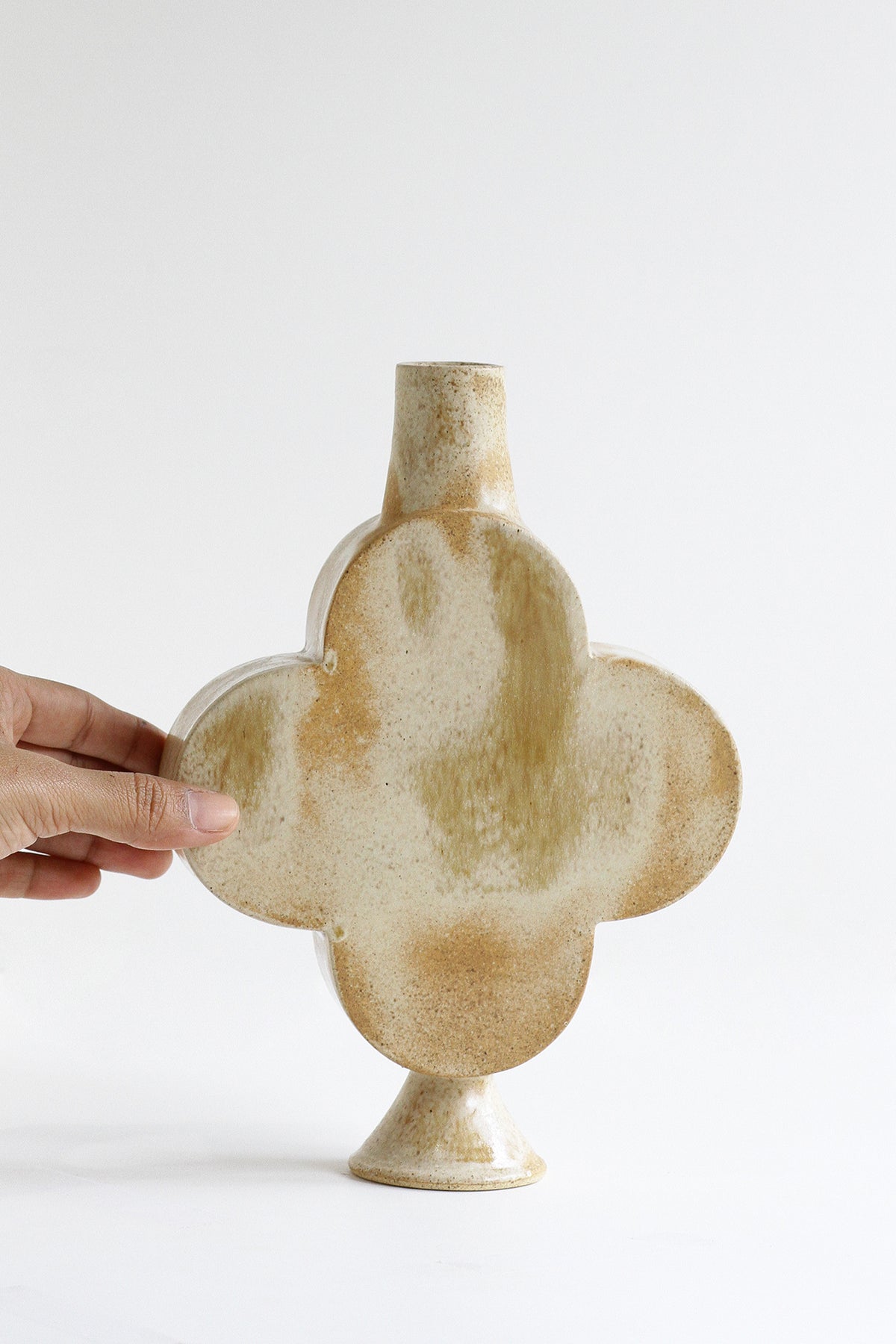 02 Kibble Vase - M