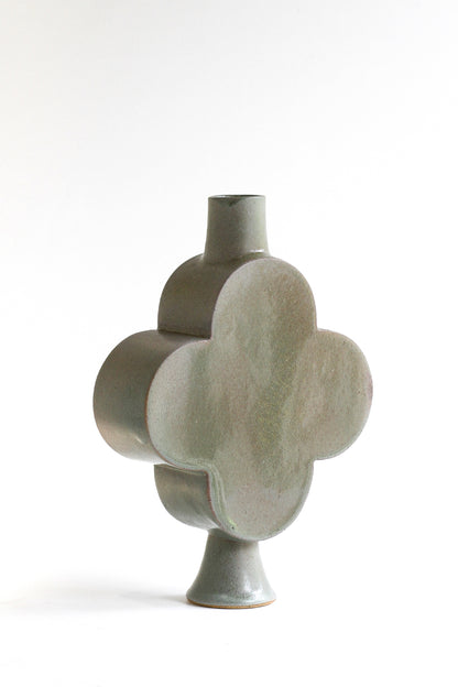 04 Kibble Vase - M