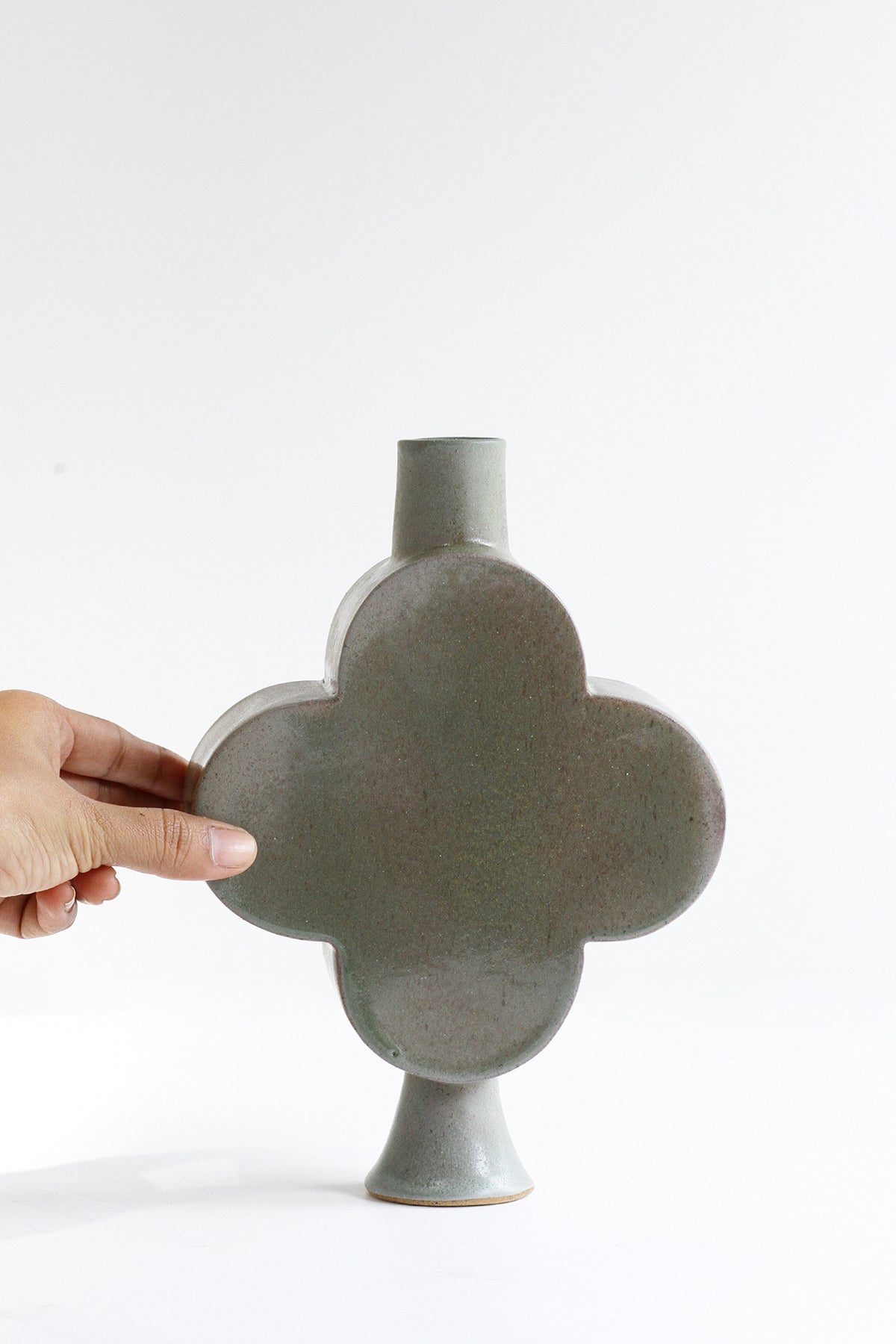 04 Kibble Vase - M