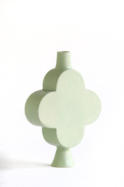 06 Kibble Vase - M