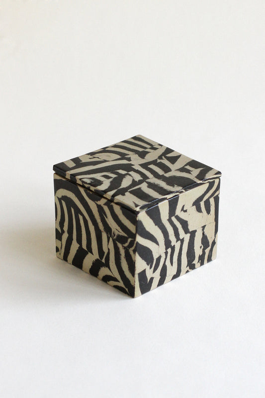 Nerikomi Lidded box 01