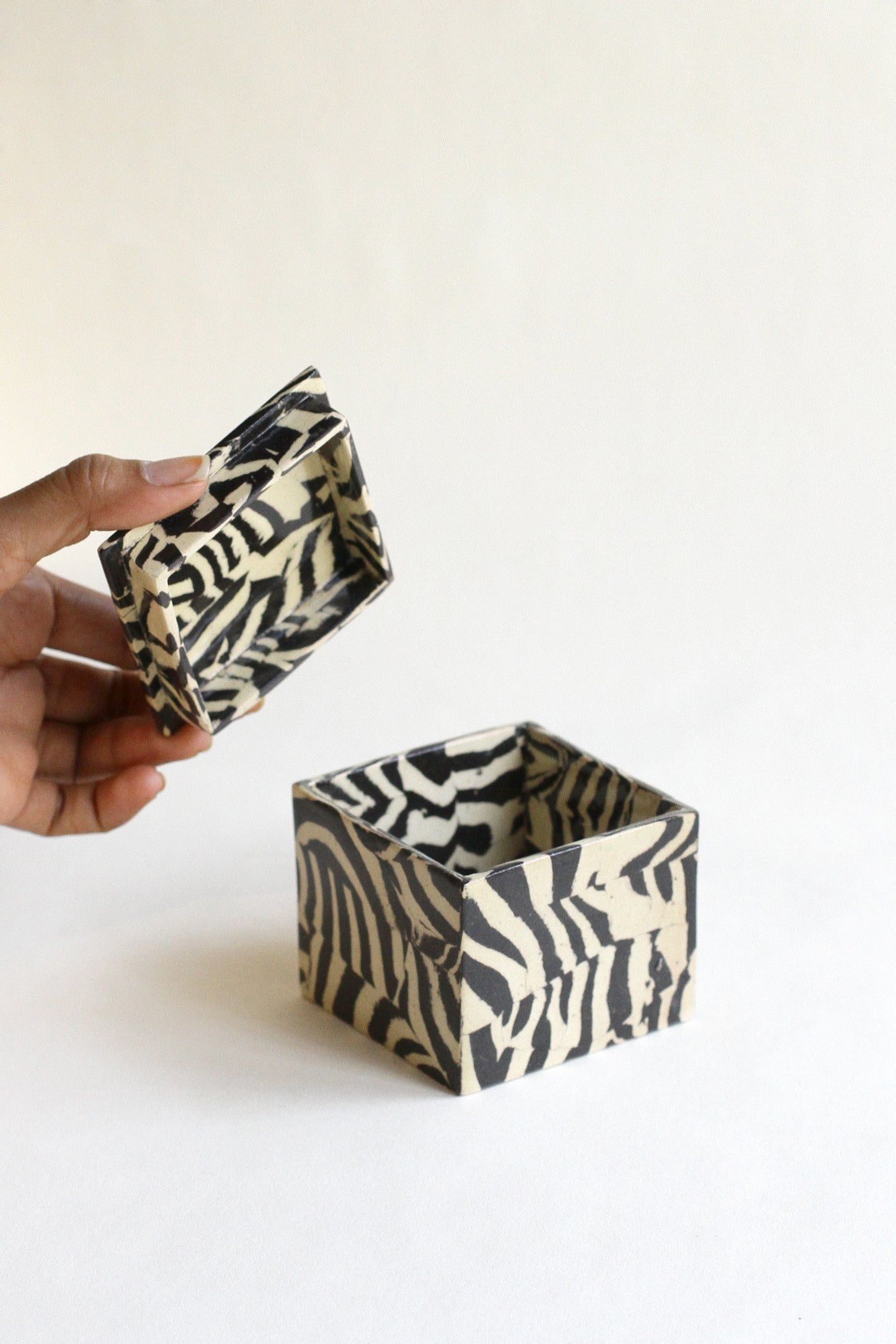 Nerikomi Lidded box 01