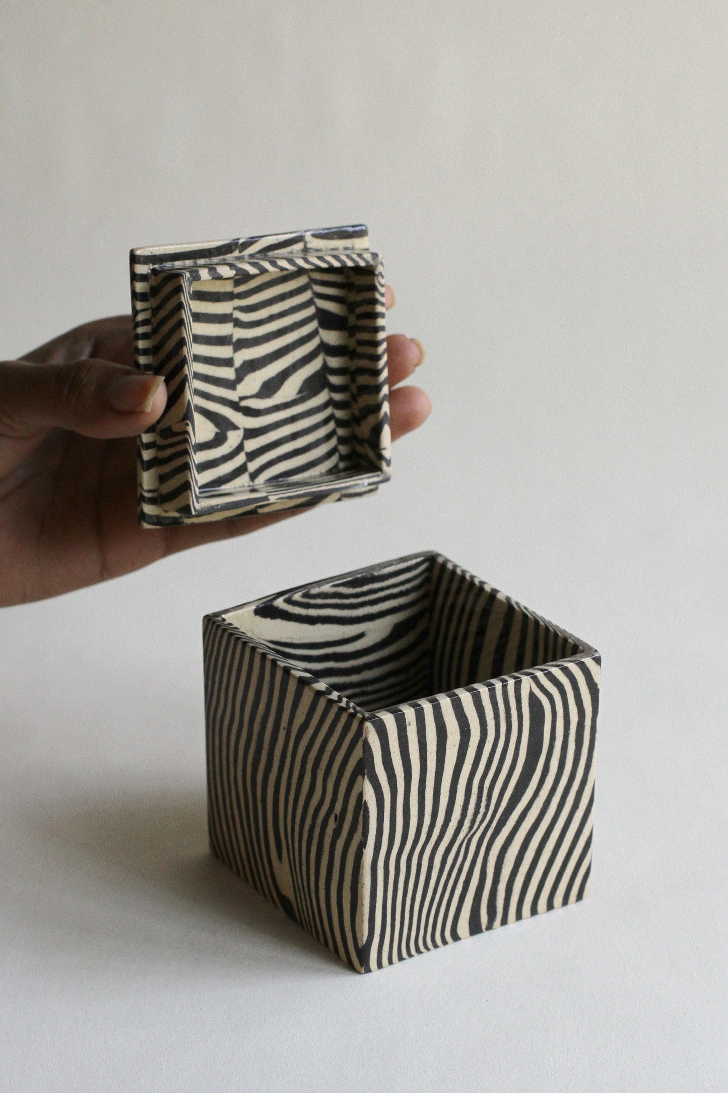 Nerikomi Lidded box 02