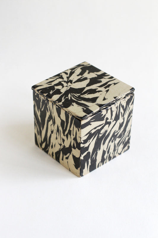 Nerikomi Lidded box 03