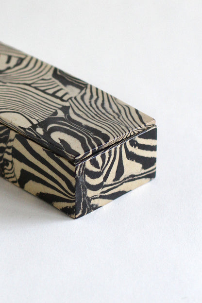 Nerikomi Lidded box 08