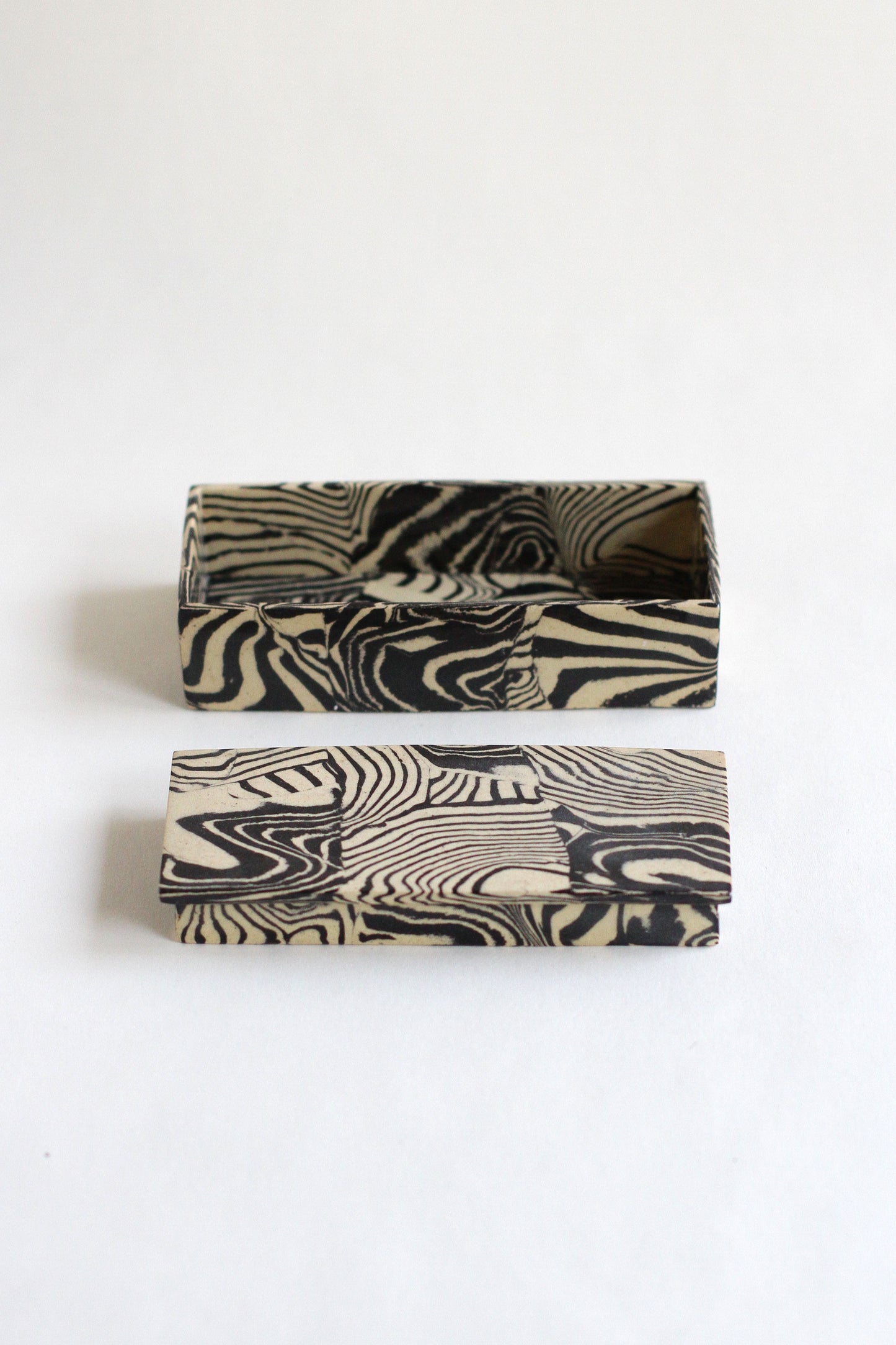 Nerikomi Lidded box 08