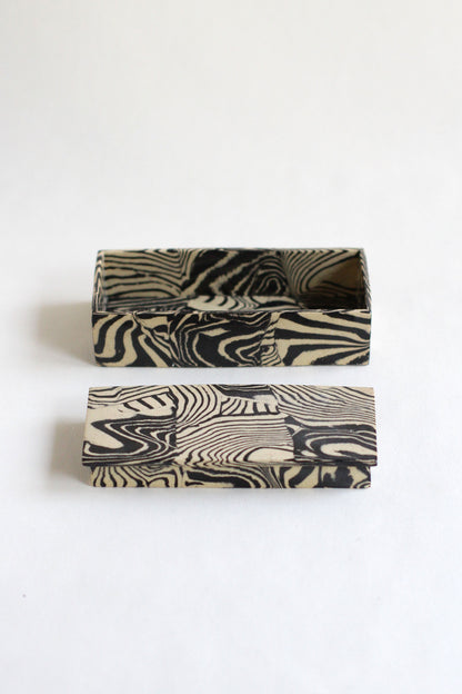 Nerikomi Lidded box 08