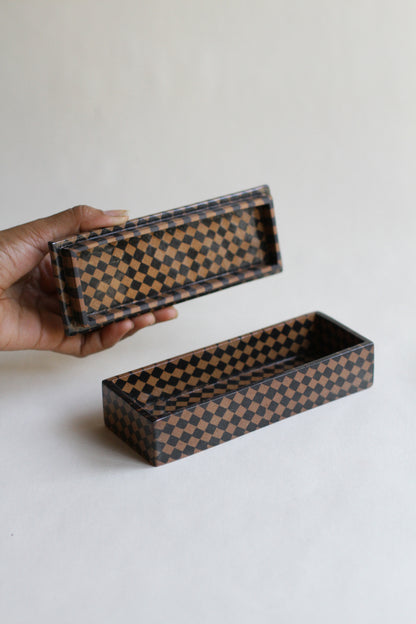 Nerikomi Lidded box 09