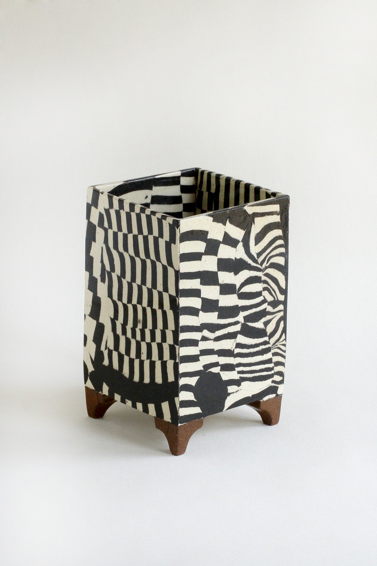 Nerikomi Rectangular holder - 02