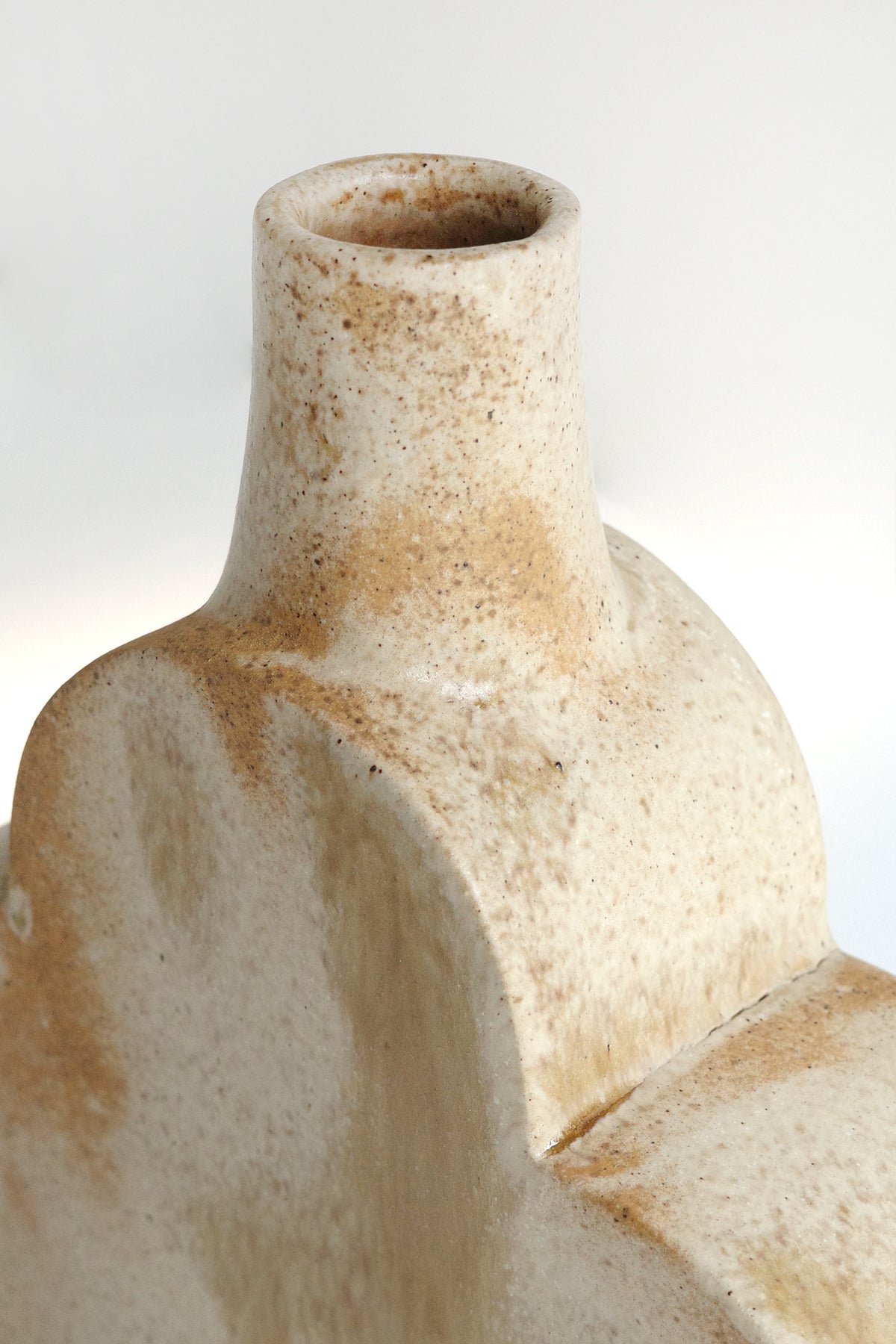 02 Kibble Vase - M