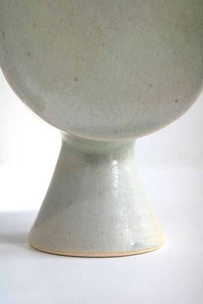 05 Kibble Vase - M
